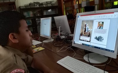 Membuat Makalah, Siswa MTs. PP Babul Khaer Cukup Berkunjung ke Perpustakaan